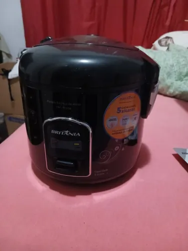 Panela elétrica de arroz Britânia