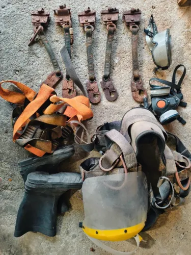 Trava quedas cinto paraquedista óculos bota máscara