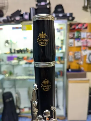 Clarinete King Semaire Frances Madeira(aceito seu instrumento como parte do pagamento)