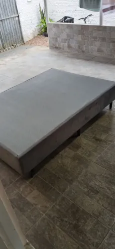 Vendo base de cama casal