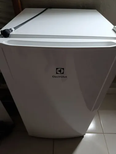 Frigobar Electrolux 