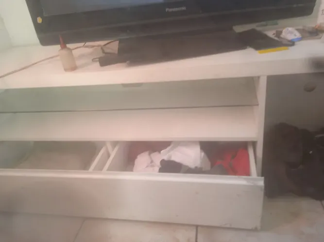 Rack de sala novo feito sobre medida em madeira de lei 