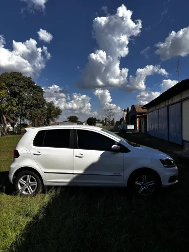 Volkswagen Fox Highline 1.6 Flex 16V 5P 2016