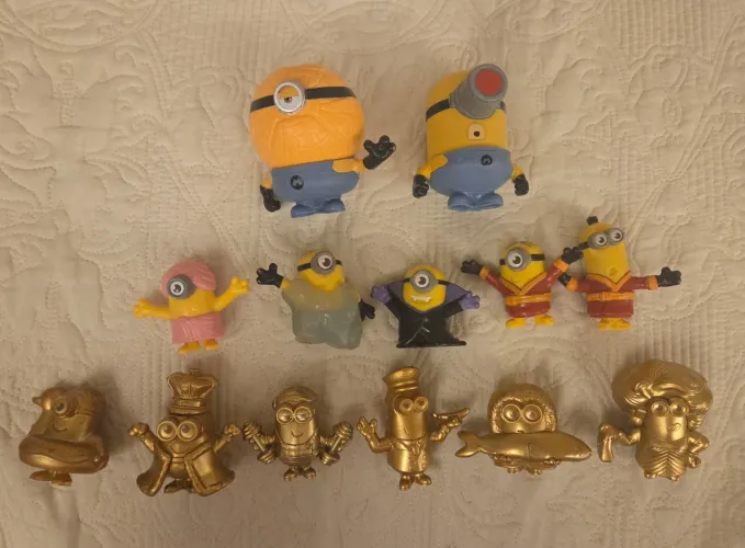 Bonecos Minions Mc donalds 13 peças