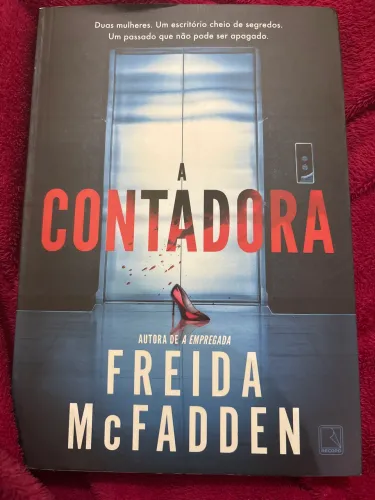 A contadora - Freida Mc Fadden