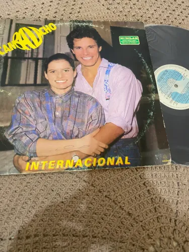 Vinil novela cambalacho