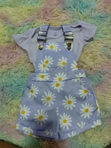 Lotinho roupas de menina