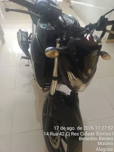 Moto semi nova 