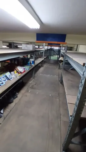 Mezanino + 10 Estrutura porta-paletes 