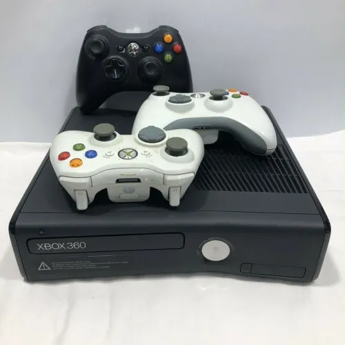 Xbox 360 com 2 controles