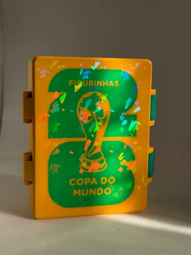 Caixa para figurinhas da copa