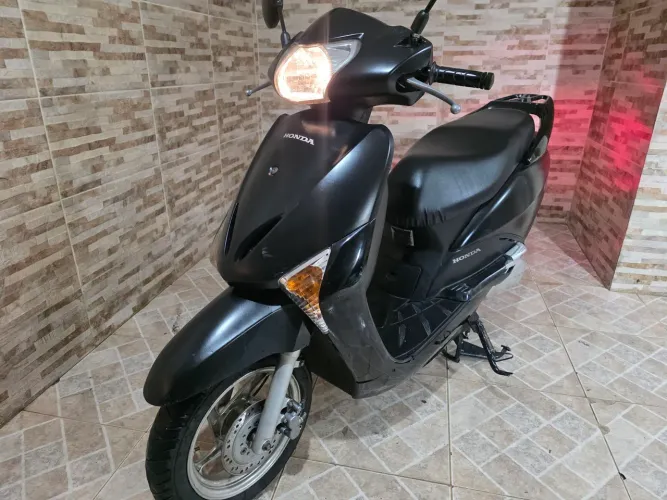 Honda lead 110 2014 baixo km novinha