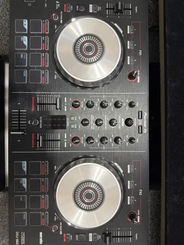 Controladora DDJ SB2 PIONEER com caixa protetora