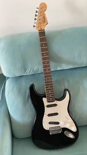 Guitarra Squier