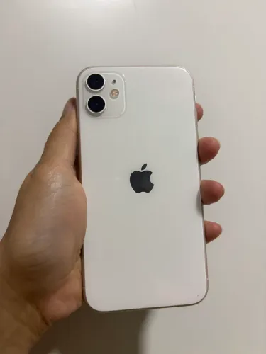 iPhone 11 de 64gb. Todo original 