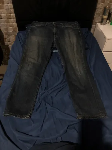 Calça jeans Levis importada