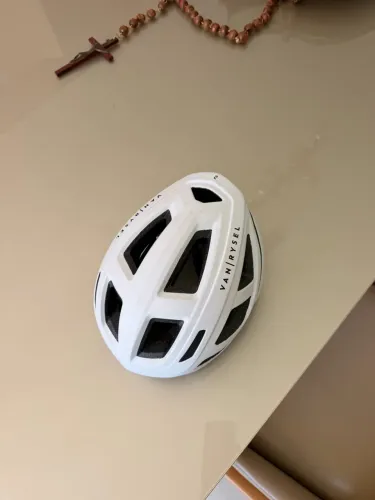 Capacete Van Rysel