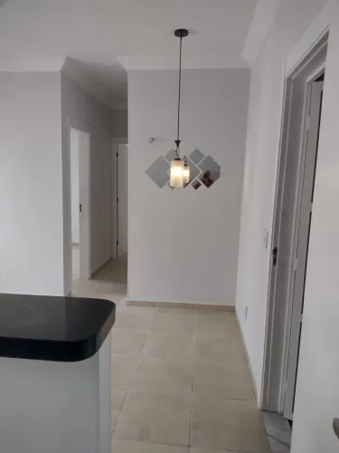 Alugo apto novo na Maraponga 