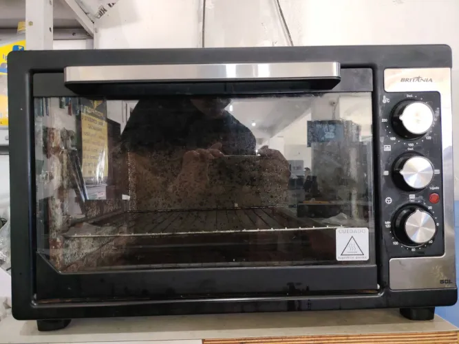 Vendo forno elétrico Britânia 50 litros
