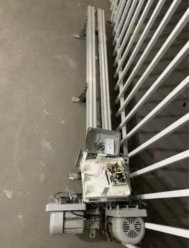 2 Automatizadores de Portão Peccinin F2000 V3 220V - Trilho 4 Metros