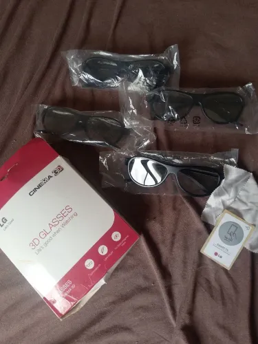 "Óculos 3D LG Cinema 3D AG-F310 - Kit com 4 unidades - Original"