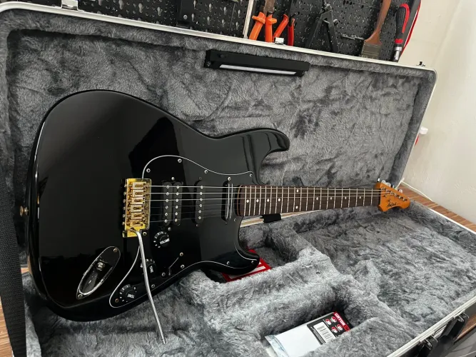 Guitarra Aria Pro 2 -Custom (Bagatin Luthieria)