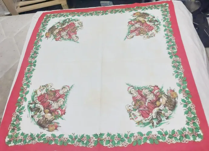 Linda Toalha de Mesa quadrada + Tapete para banheiro
