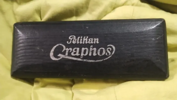estojo vintage de caneta técnica Pelikan Graphos