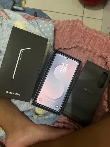 Samsung S25 FE