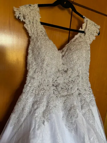 Vestido de noiva romântico estilo princesa