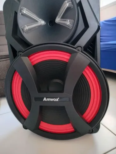 Vendo caixa som amplificada Amvox 1100W(semi nova 1.300,00)