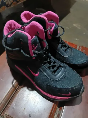 Tênis réplica Nike
