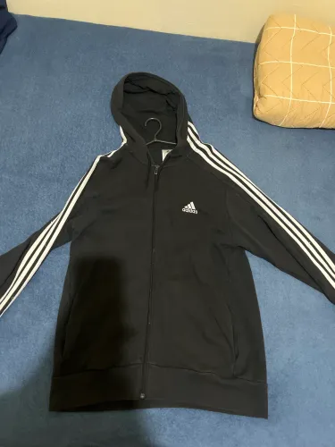 Blusa adidas preta