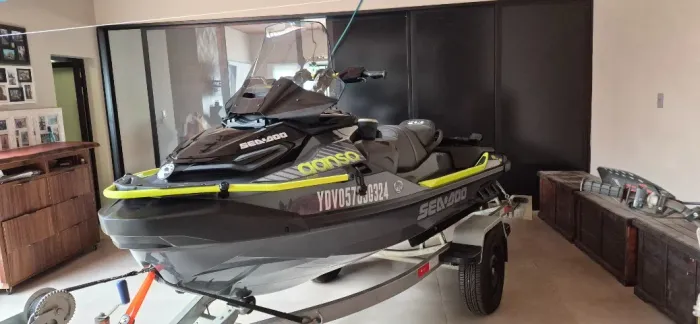 SeaDoo Explorer Pro 230