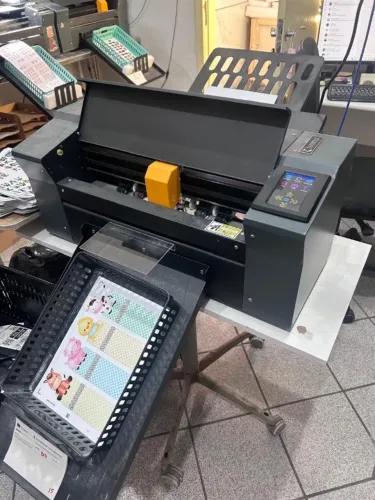 Plotter de recorte A3 pro bannercut