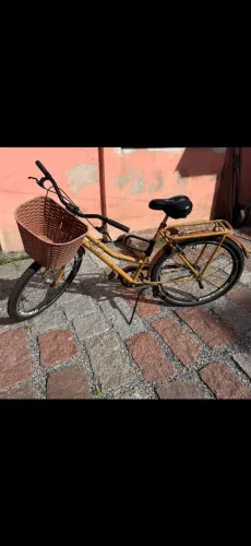 Bike em excelente estado.