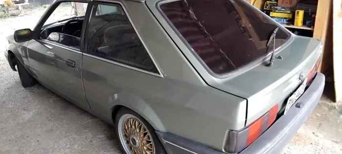 Ford Escort GL 1.6i / 1.6 (álcool) 1986