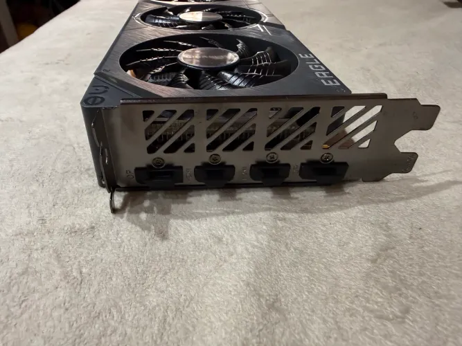 GeForce RTX 4060 EAGLE OC 8G Placas de Vídeo