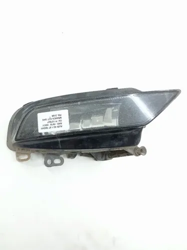 Farol Milha Direito Audi A3 Sedan Tfsi 1.8 2015 8v0941700b