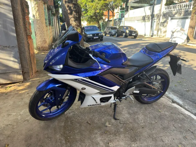 Yamaha R3