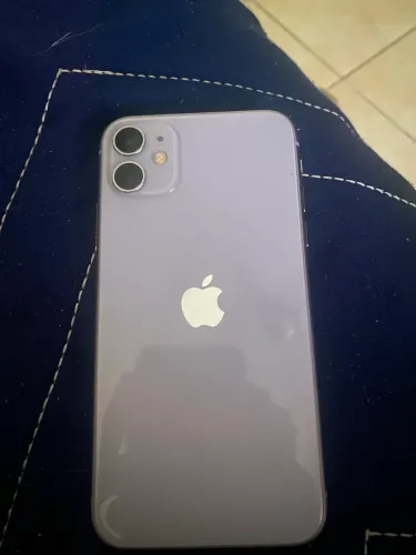 ?iPhone 11 roxo 128gb