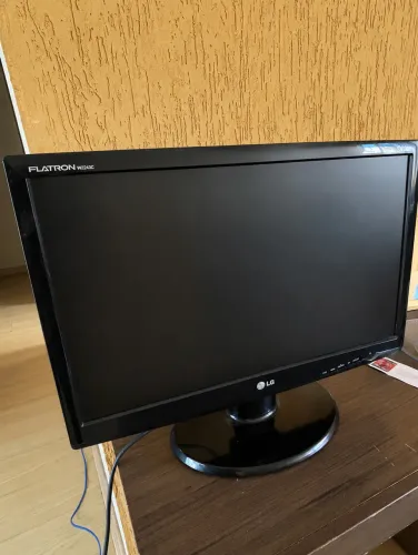 Monitor LG Flatron 22? W2243C - Funcionando Perfeitamente