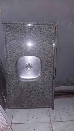 Vendo pia de Granito com inox