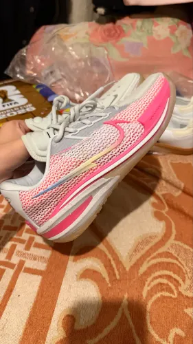 NIKE AIR ZOOM GT CUT THINK PINK