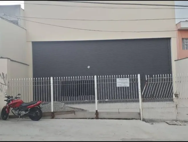 Salão Comercial à Venda no Jardim das Flores, Osasco