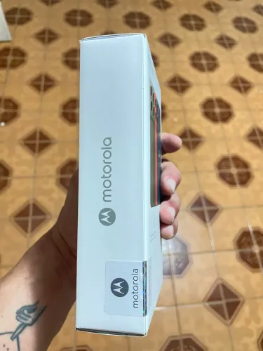Motorola Moto G06 128GB, ( Cor Creme ) 