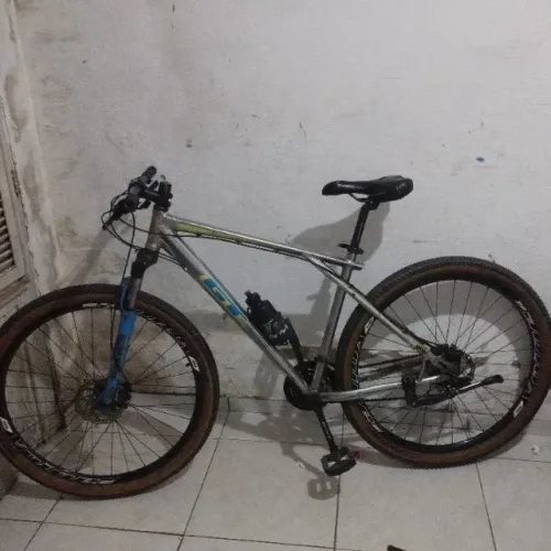 BICICLETA ARO 29 GT