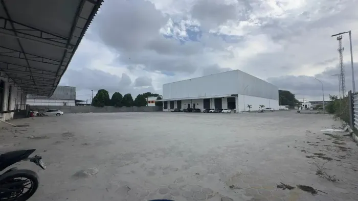 GALPÃO NO DISTRITO INDUSTRIAL 1300M²