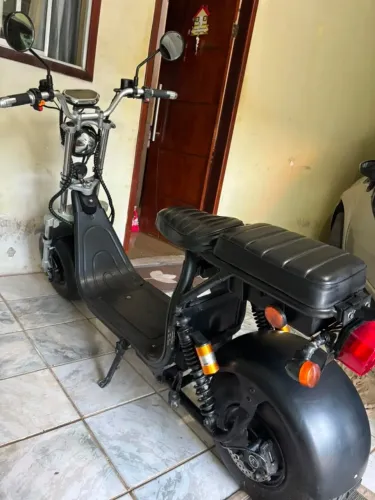 Scooter elétrica 