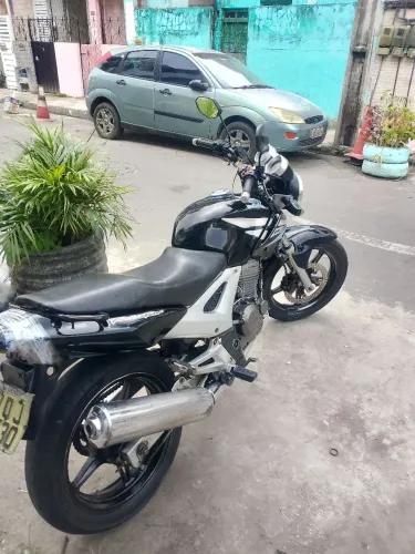 Twister 250 em dia vendo ou troco em outra moto de baixa ou Auta cilindrada